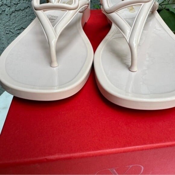 SOLD Valentino Garavani PM Logo Signature Thong Sandals - Picture 8 of 12